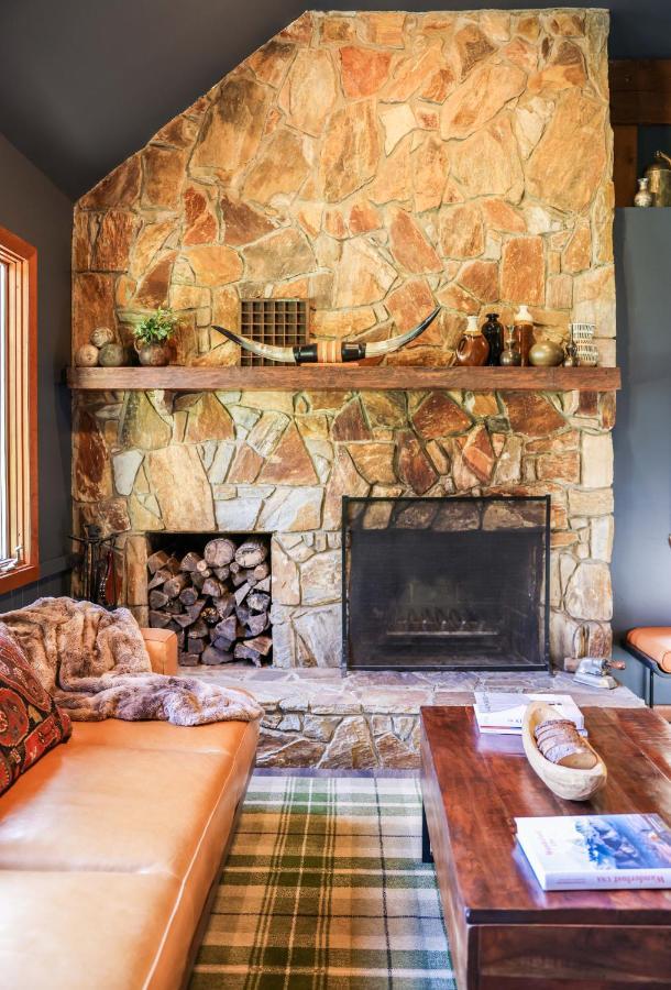 Outland & Great Smoky Mountains Hotel