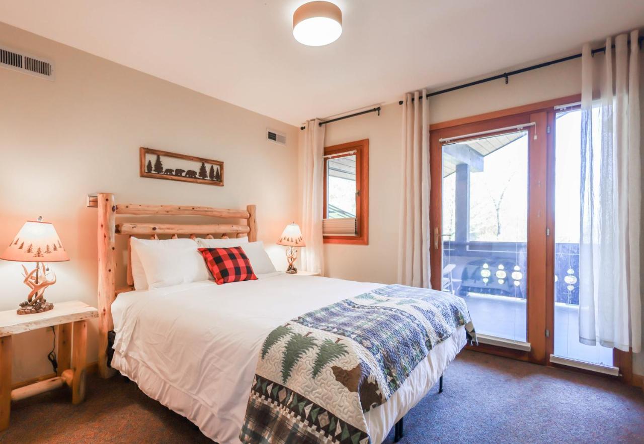 Hotel Outland & Great Smoky Mountains 3*